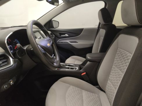 Used 2018 Chevrolet Equinox LS FWD image 17