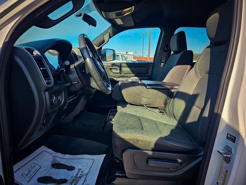 Certified 2024 RAM 1500 Tradesman w/ Night Edition image 11