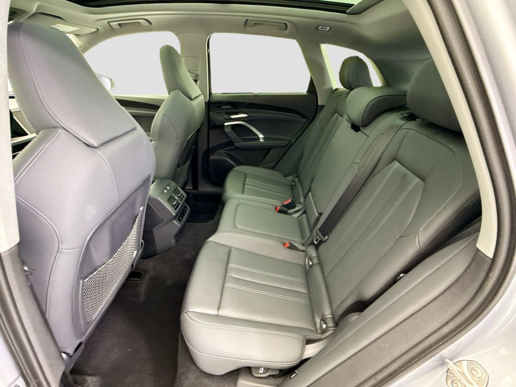 Used 2025 Audi Q5 Prestige AWD/4WD image 20