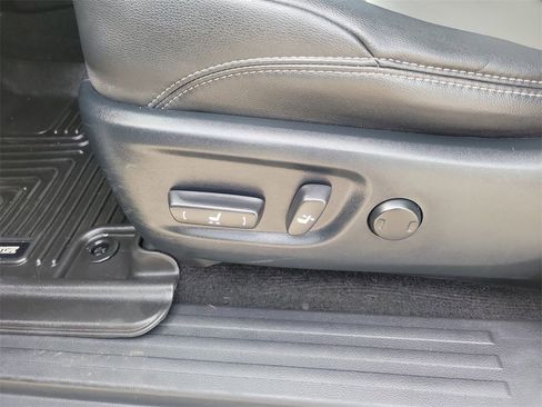 Used 2021 Toyota 4Runner SR5 Premium image 12