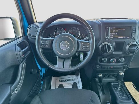 Used 2018 Jeep Wrangler Unlimited Sport w/ Connectivity Group AWD/4WD image 23