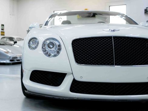 Used 2014 Bentley Continental GT V8 S image 19