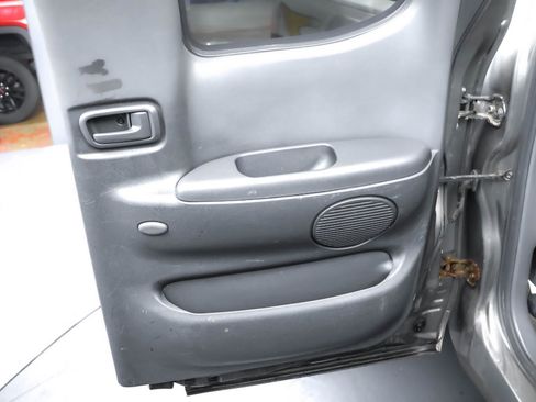 Used 2005 Toyota Tundra SR5 image 11