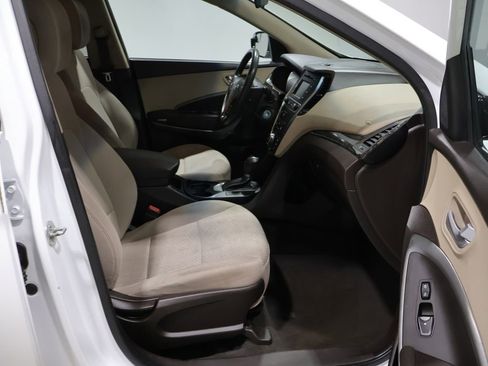 Used 2018 Hyundai Santa Fe Sport image 22