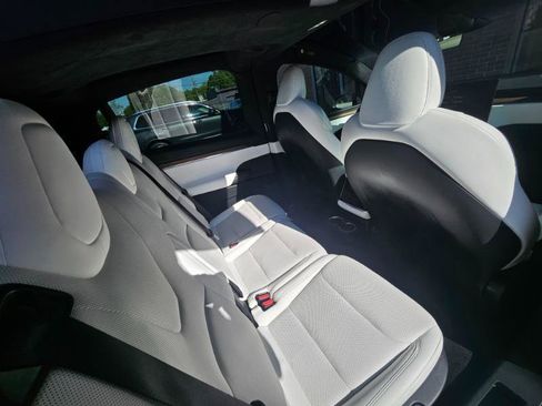 Used 2023 Tesla Model X image 64