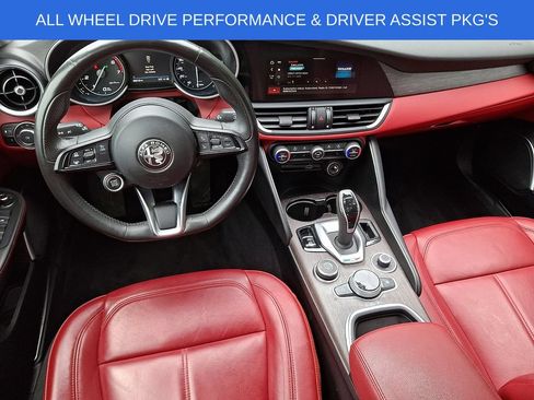 Used 2021 Alfa Romeo Giulia Ti w/ Nero Edizione AWD/4WD image 11