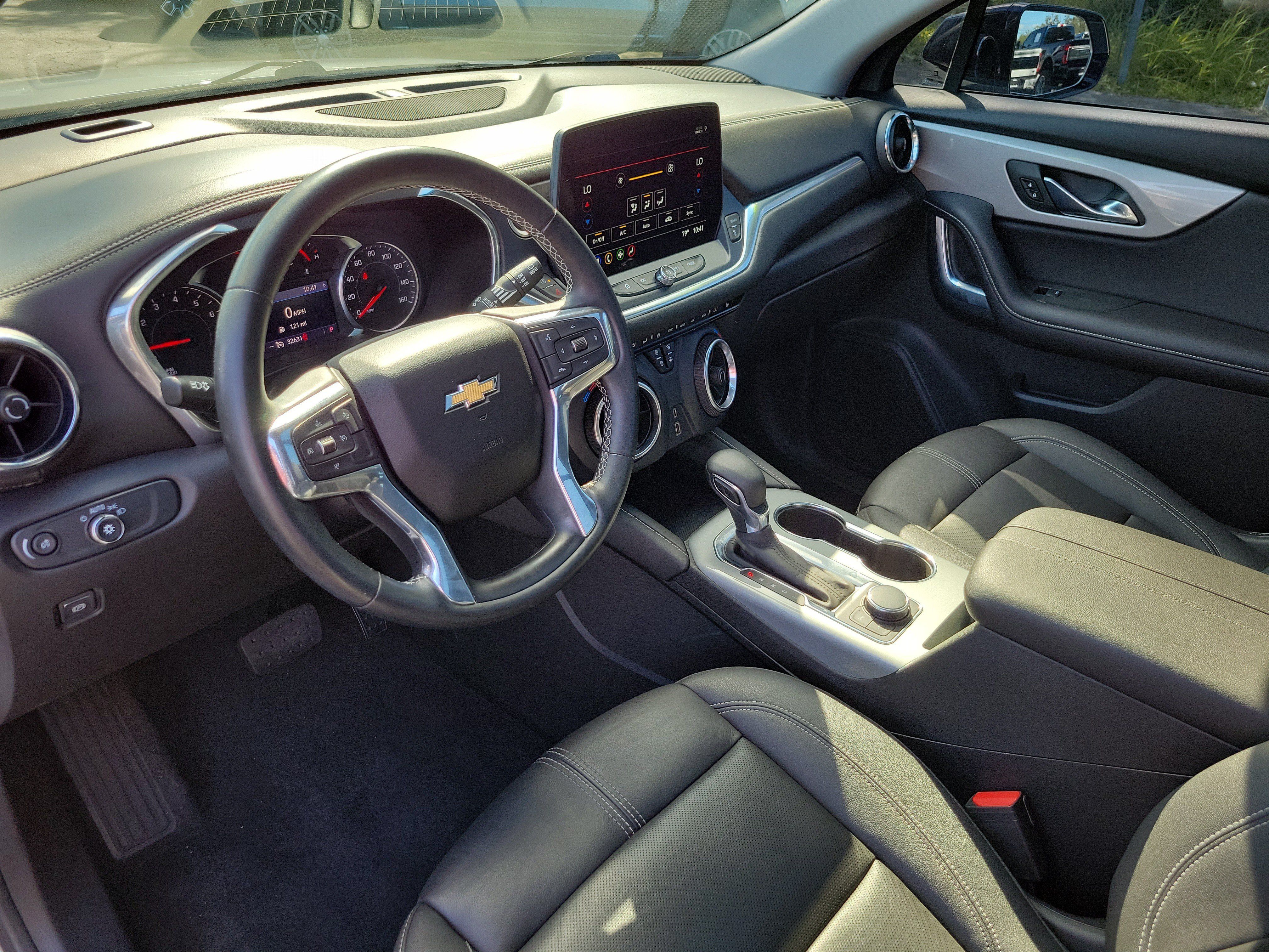 Used 2023 Chevrolet Blazer LT w/ Midnight/Sport Edition FWD image 13