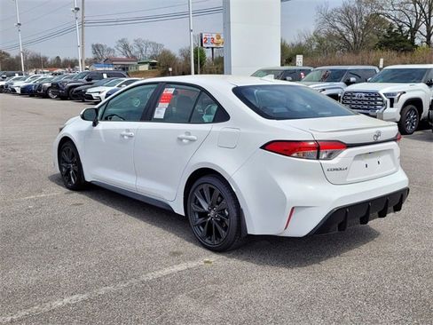 Used 2025 Toyota Corolla SE image 5