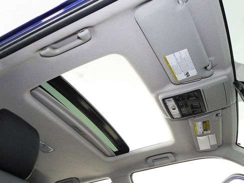 Used 2018 Toyota 4Runner SR5 Premium image 18