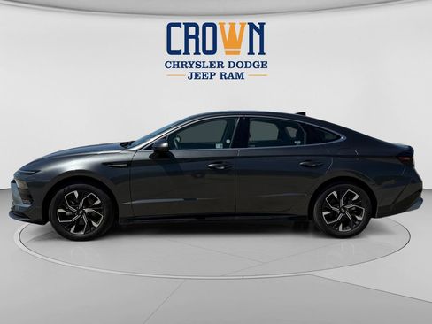Used 2025 Hyundai Sonata SEL FWD image 6