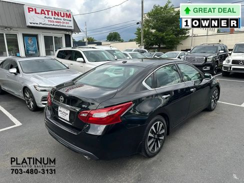 Used 2018 Nissan Altima 2.5 SV w/ 2.5 SV Technology Package FWD image 5