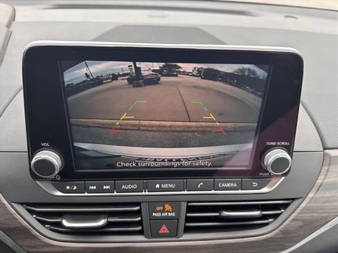 Used 2025 Nissan Altima 2.5 SV image 22