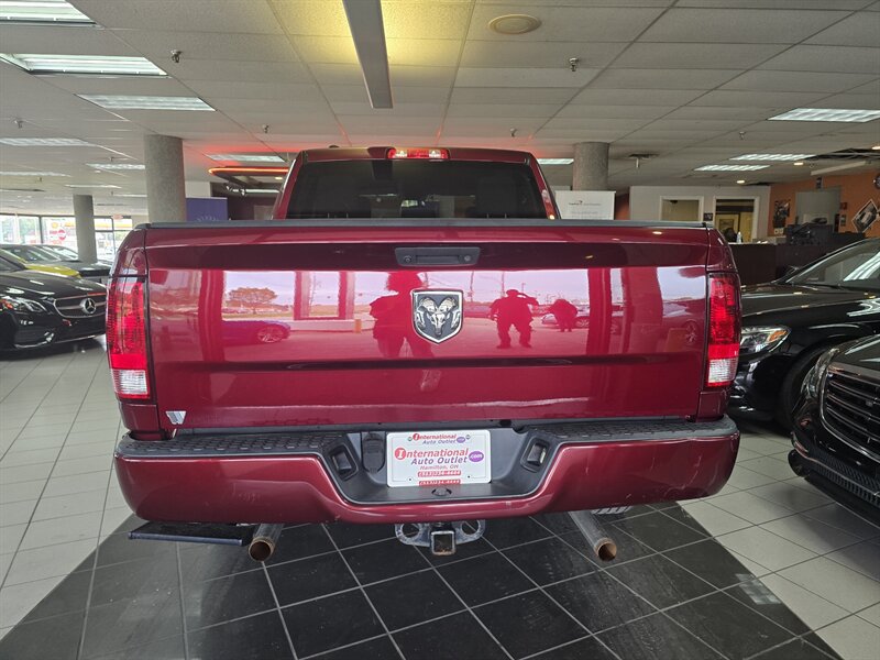 Used 2017 RAM 1500 Express RWD image 5