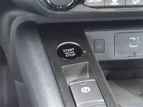 New 2026 Nissan Kicks SV w/ Illumination Package image 32