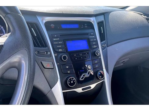Used 2013 Hyundai Sonata SE FWD image 9