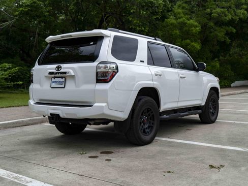 Used 2023 Toyota 4Runner SR5 image 9