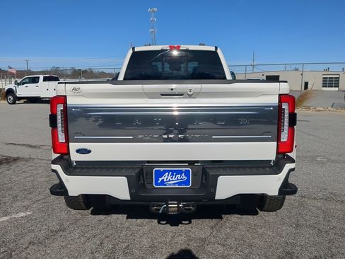 Used 2025 Ford F450 Platinum w/ Platinum Plus Package image 4