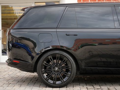 Used 2024 Land Rover Range Rover Long Wheelbase Autobiography AWD/4WD image 5