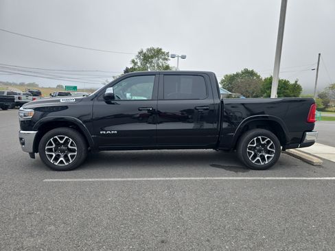 Used 2025 RAM 1500 Laramie image 7
