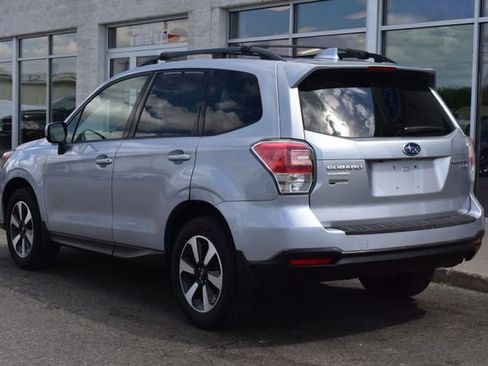 Used 2017 Subaru Forester 2.5i Premium w/ All-Weather Package AWD/4WD image 7