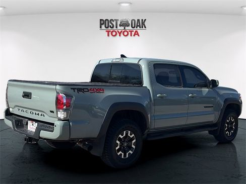 Used 2022 Toyota Tacoma TRD Off-Road image 7