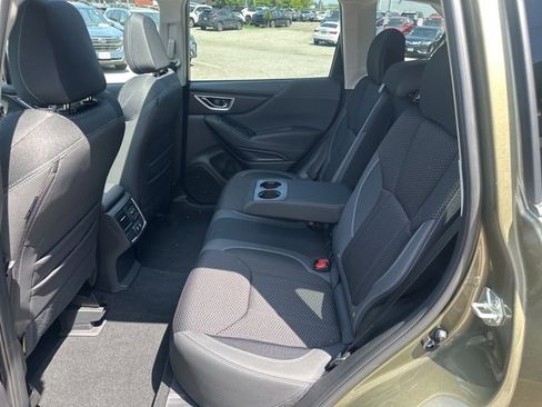 Used 2022 Subaru Forester Premium image 32