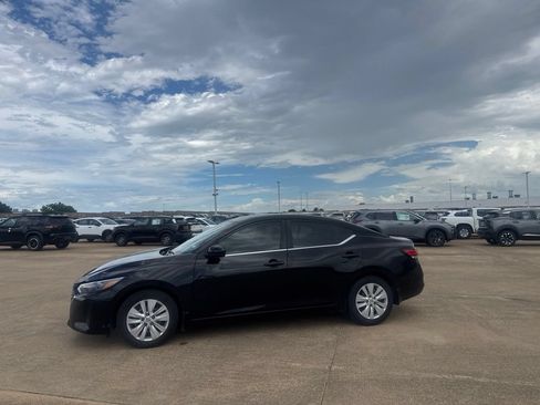 Certified 2024 Nissan Sentra S FWD image 13