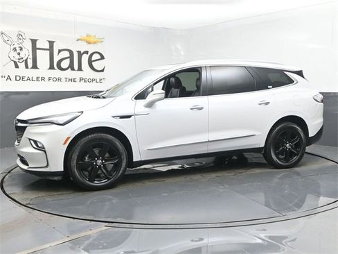 Used 2023 Buick Enclave Essence w/ Experience Buick Package image 33