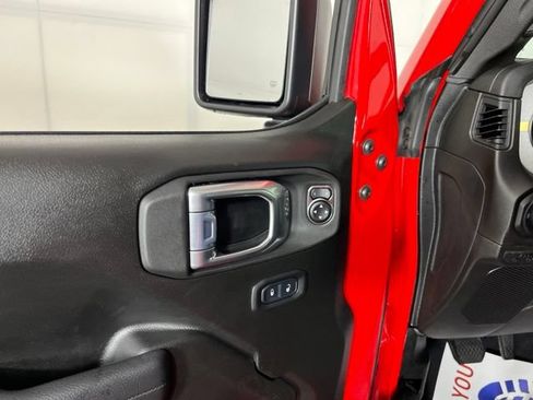 Used 2026 Jeep Wrangler Unlimited Sport AWD/4WD image 16