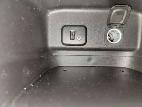 Used 2018 Chevrolet Equinox LS image 33