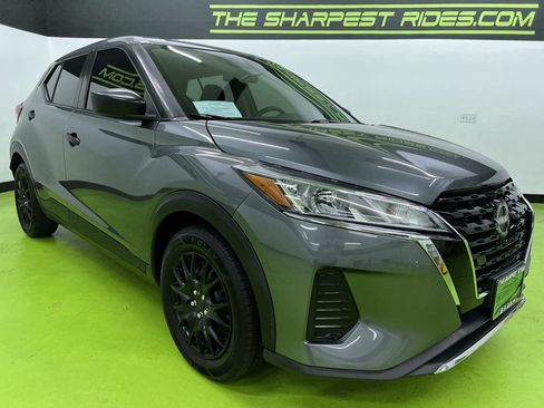 Used 2023 Nissan Kicks S FWD image 2