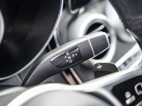 Used 2021 Mercedes-Benz GLC 300 GLC 300 image 19