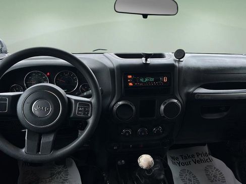 Used 2017 Jeep Wrangler Unlimited Sport image 12