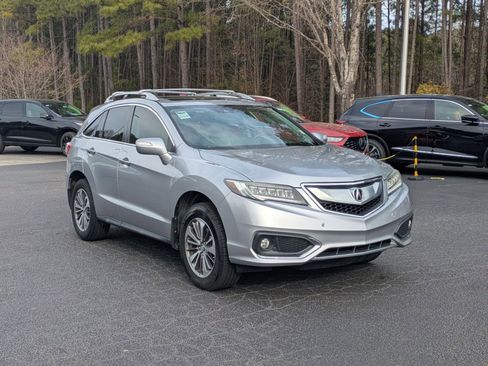 Used 2018 Acura RDX AWD w/ Advance Package image 3