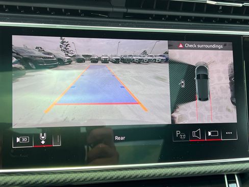 New 2025 Audi SQ8 Prestige image 23