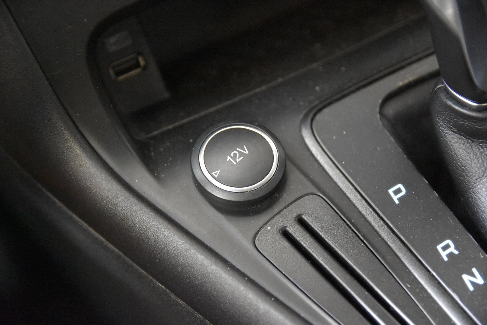 Used 2016 Ford Focus SE FWD image 26