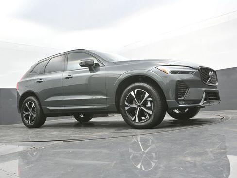 New 2026 Volvo XC60 B5 Core AWD/4WD image 37