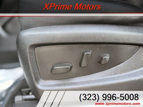 Used 2016 GMC Yukon XL SLT w/ Open Road Package image 19