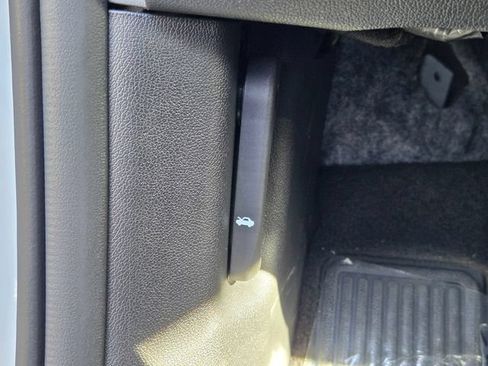 New 2026 Kia Sorento S w/ S Panoramic Sunroof Package FWD image 17