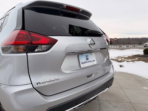 Used 2019 Nissan Rogue SV image 26