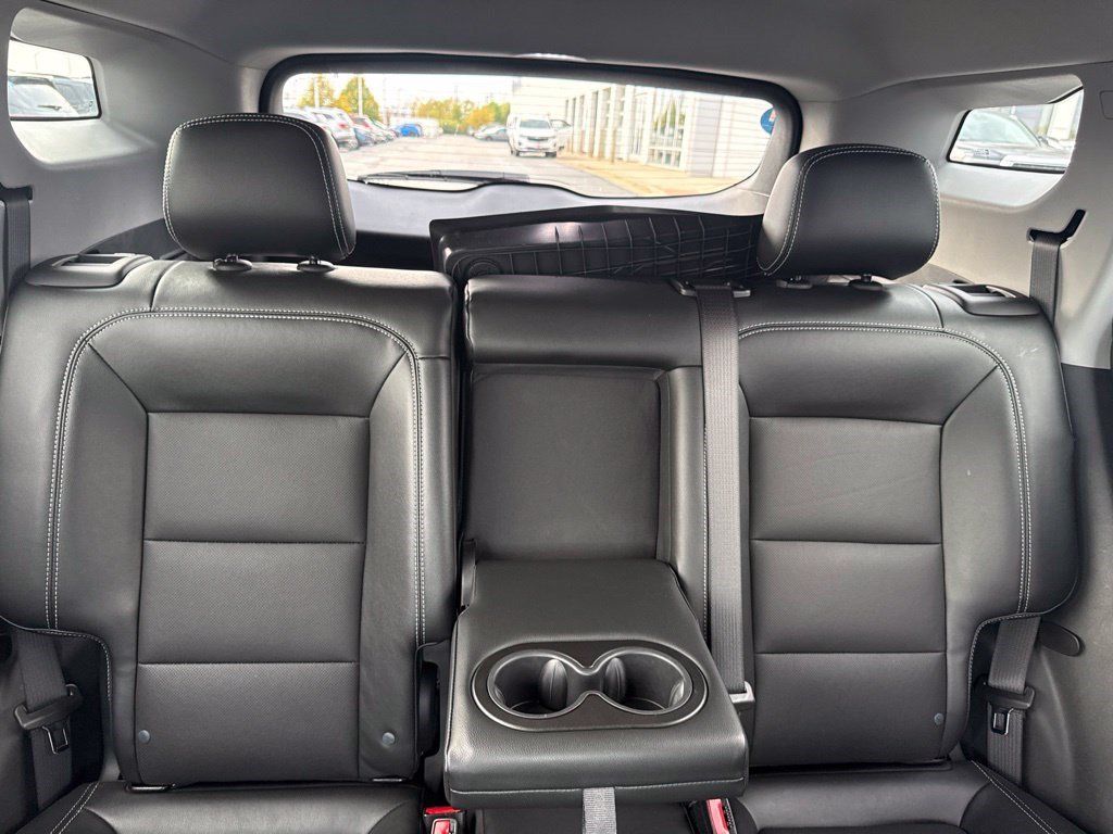Used 2023 GMC Terrain SLT AWD/4WD image 20