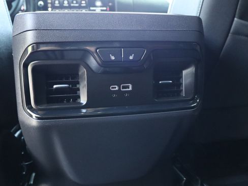 Used 2026 GMC Sierra 1500 AT4 w/ AT4 Premium Package AWD/4WD image 44