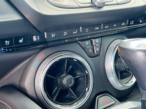 Used 2018 Chevrolet Camaro SS image 15