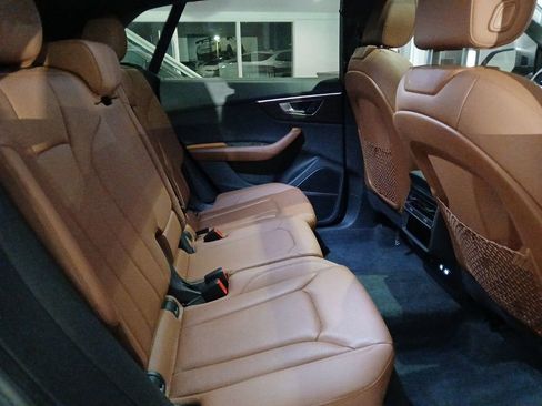 Used 2020 Audi Q8 Prestige image 26