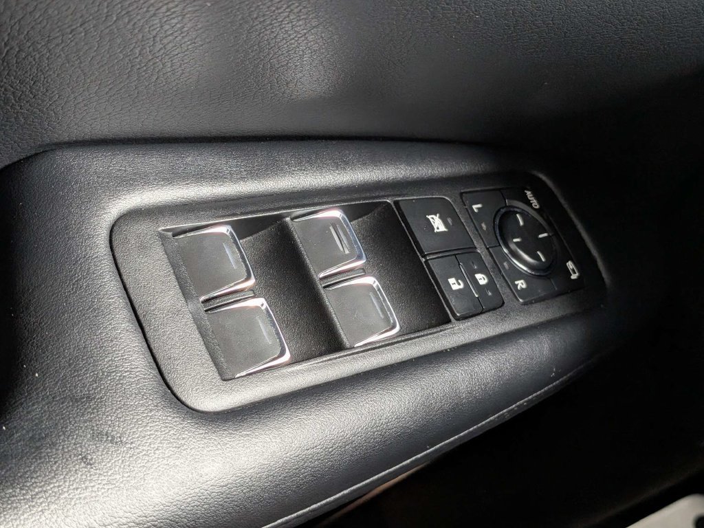 Used 2022 Lexus RX 350 F Sport w/ Accessory Package AWD/4WD image 25