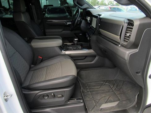 Certified 2024 Chevrolet Silverado 1500 ZR2 w/ Technology Package image 15