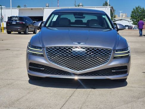 Used 2022 Genesis G80 2.5T RWD image 2