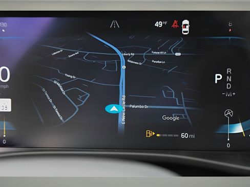 Certified 2025 Volvo XC40 B5 Core w/ Protection Package Premier image 17