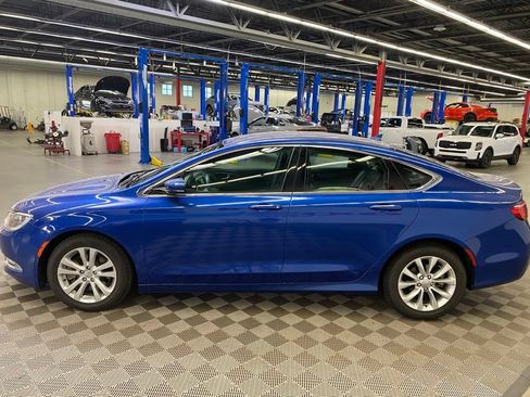Used 2015 Chrysler 200 C w/ Navigation & Sound Group I FWD image 3