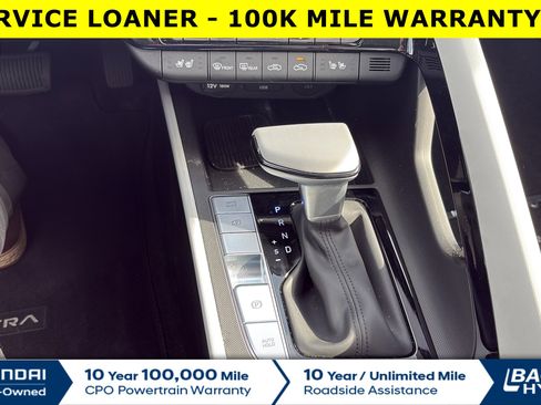 Used 2025 Hyundai Elantra Limited image 7